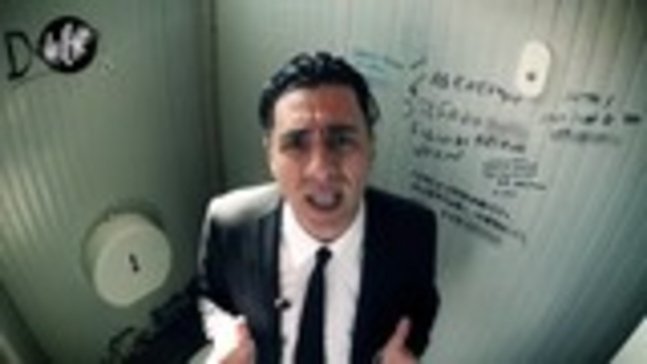 Il mondo degli annunci nei bagni pubblici - Le Iene Il mondo degli annunci nei bagni pubblici - Le Iene
