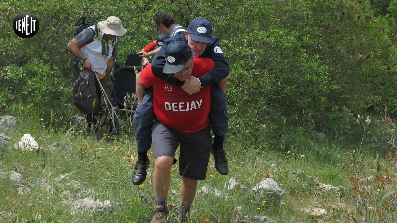 L'appello degli ex scout di Bari: le foto