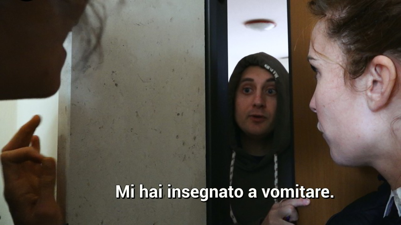 “Voglio farti vomitare”, l'identikit di chi ti spinge all'anoressia a 19 anni Le Iene “Voglio farti vomitare”, l'identikit di chi ti spinge all'anoressia a 19 anni Le Iene