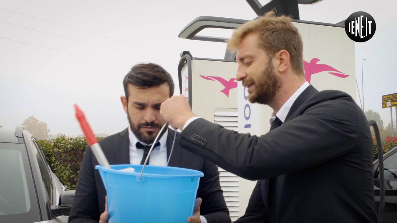 Corti Onnis sfida pulizia auto