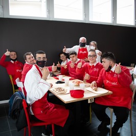 hater ragazzi pizzaut autistici 