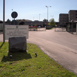 violenze carcere Santa Maria Capua Vetere