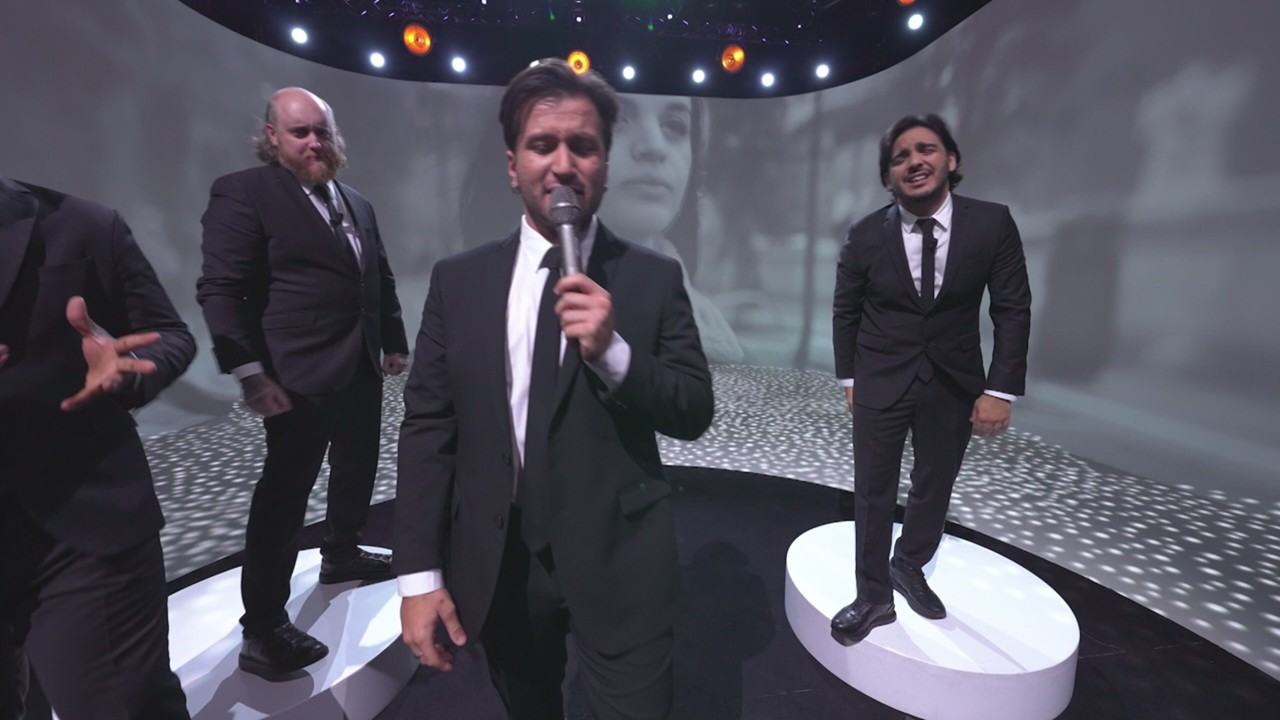 Eddie Brock canta "Non è mica te"